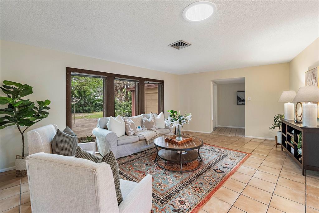 1942 PINELLAS POINT DRIVE S