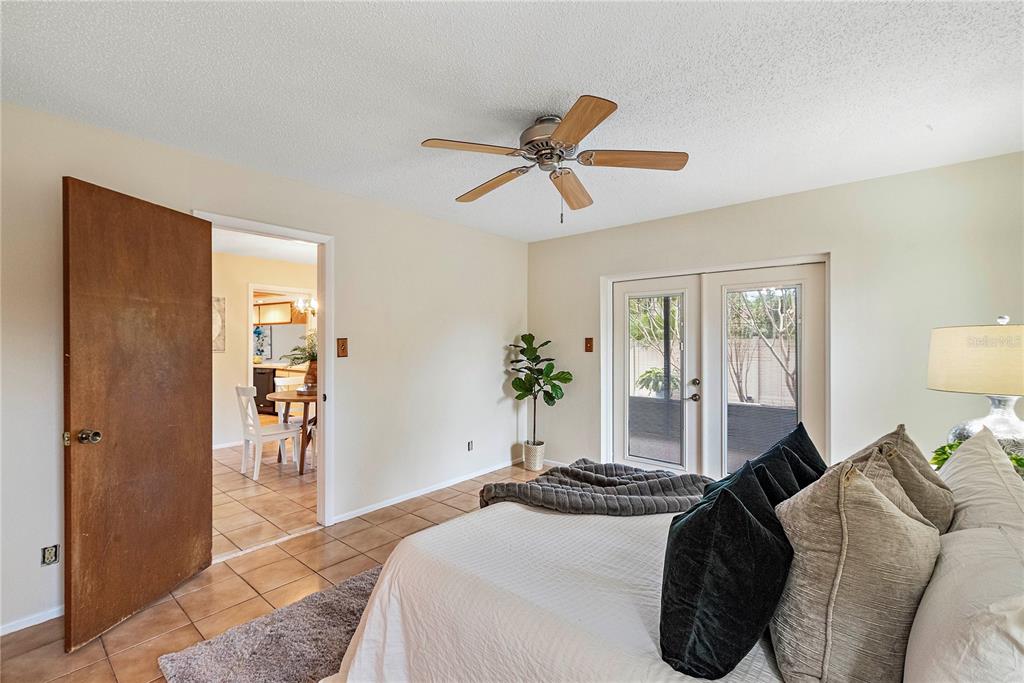 1942 PINELLAS POINT DRIVE S