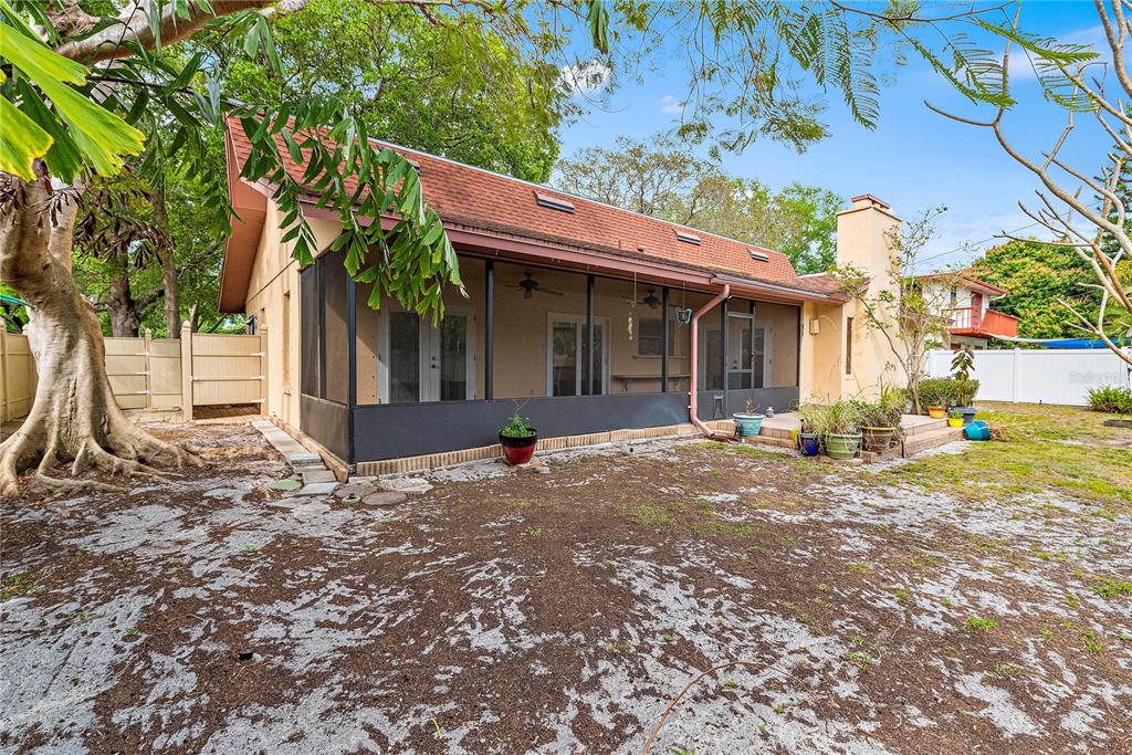 1942 PINELLAS POINT DRIVE S