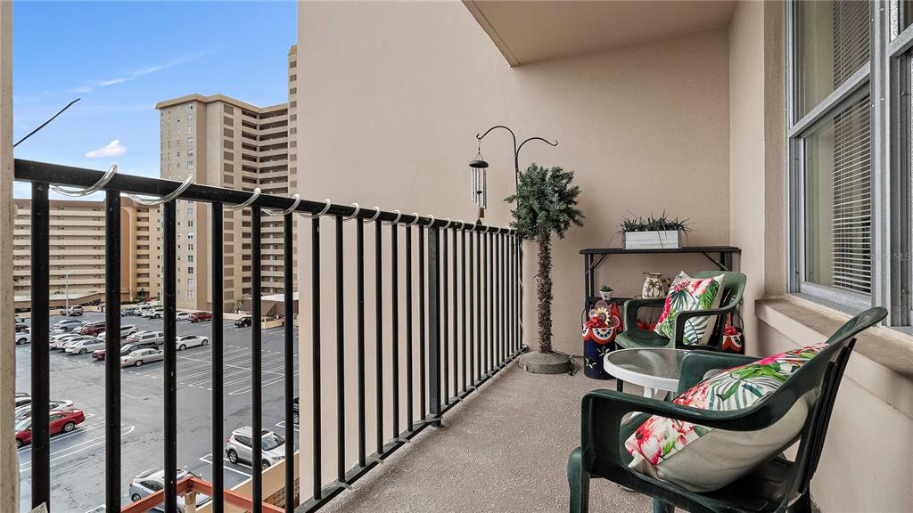 5220 BRITTANY DRIVE S Unit: 607