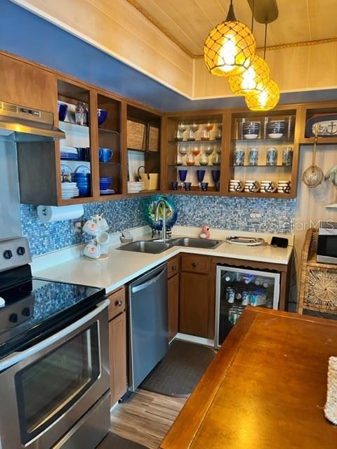5220 BRITTANY DRIVE S Unit: 607