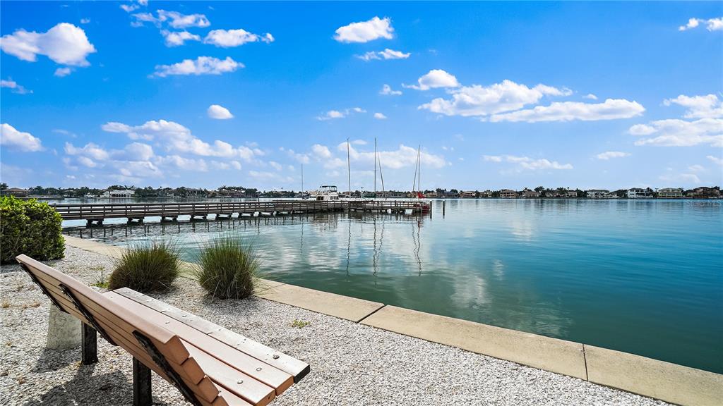 5220 BRITTANY DRIVE S Unit: 607