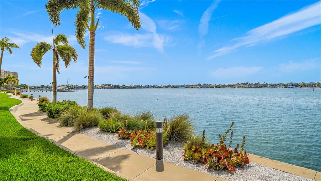 5220 BRITTANY DRIVE S Unit: 607