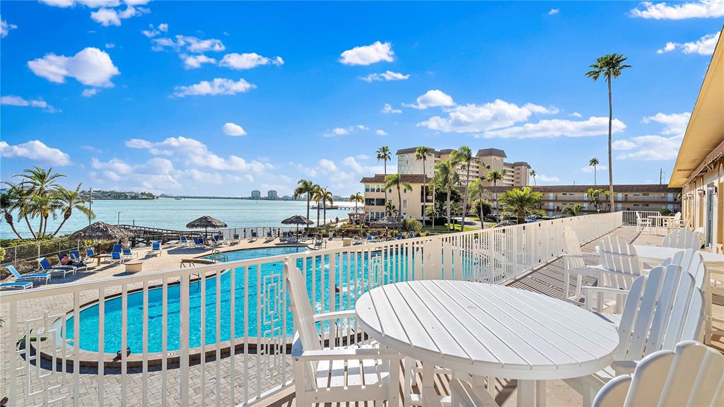 5220 BRITTANY DRIVE S Unit: 607