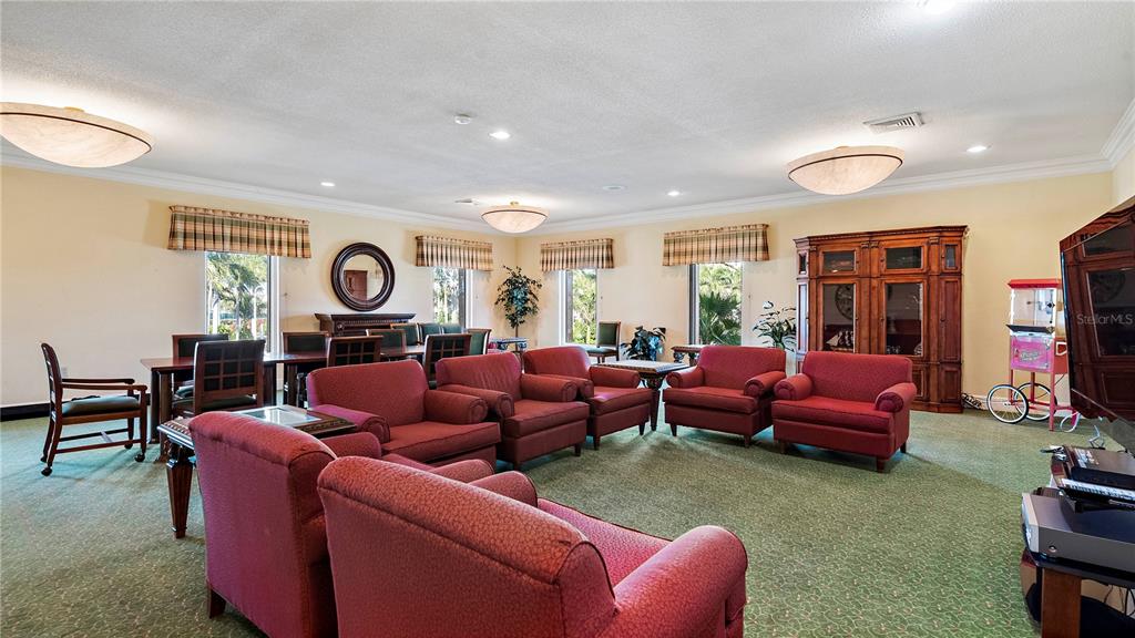 5220 BRITTANY DRIVE S Unit: 607