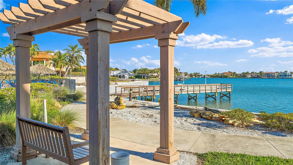 5220 BRITTANY DRIVE S Unit: 607
