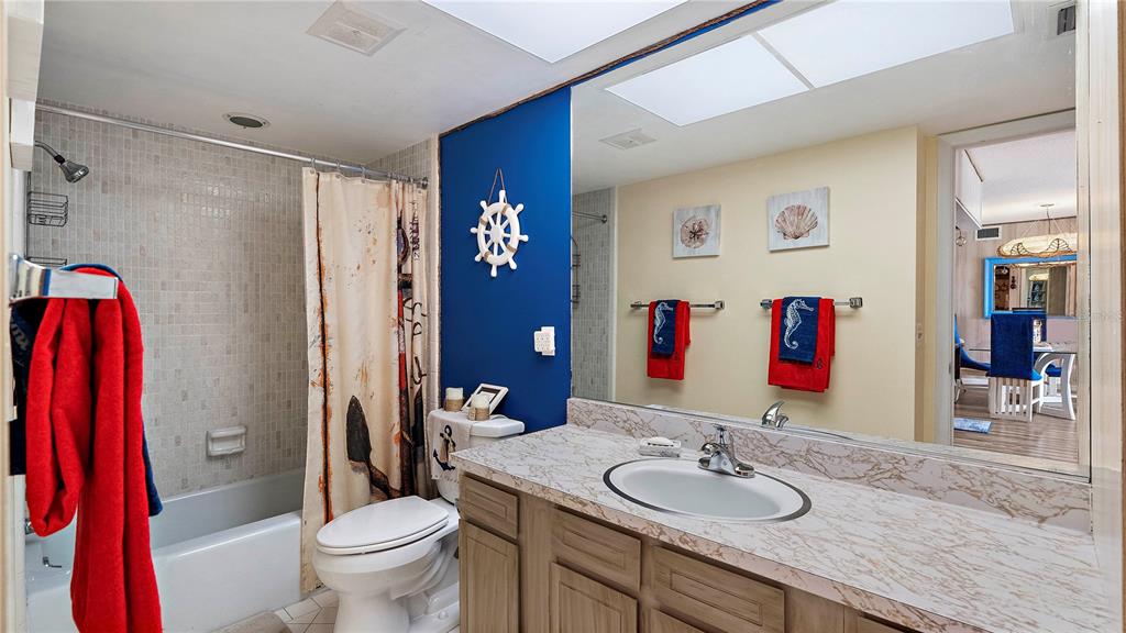 5220 BRITTANY DRIVE S Unit: 607