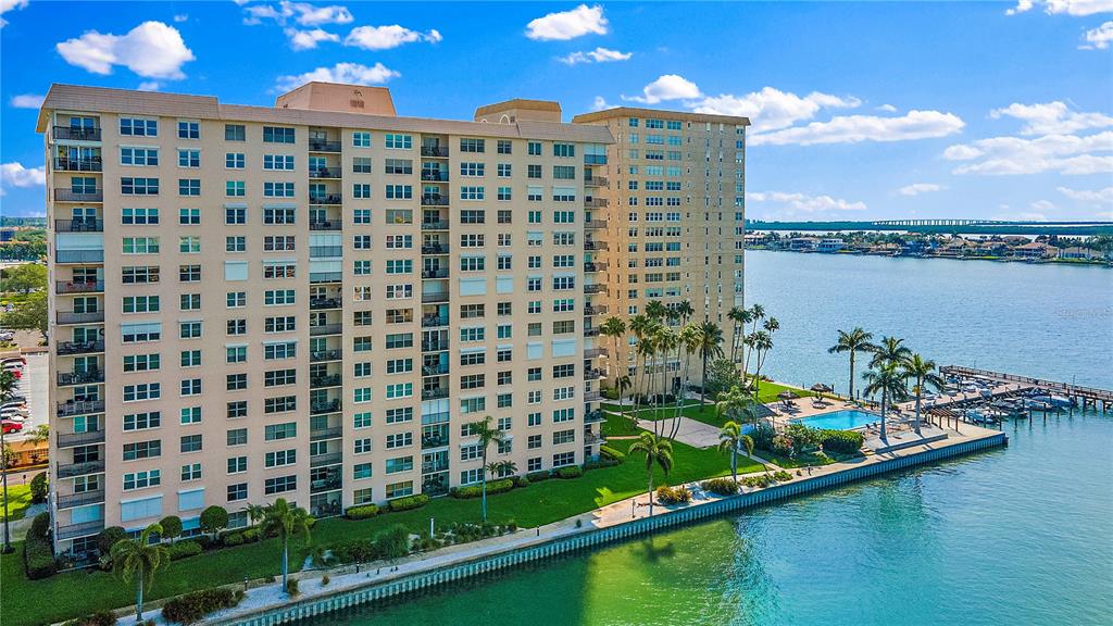 5220 BRITTANY DRIVE S Unit: 607