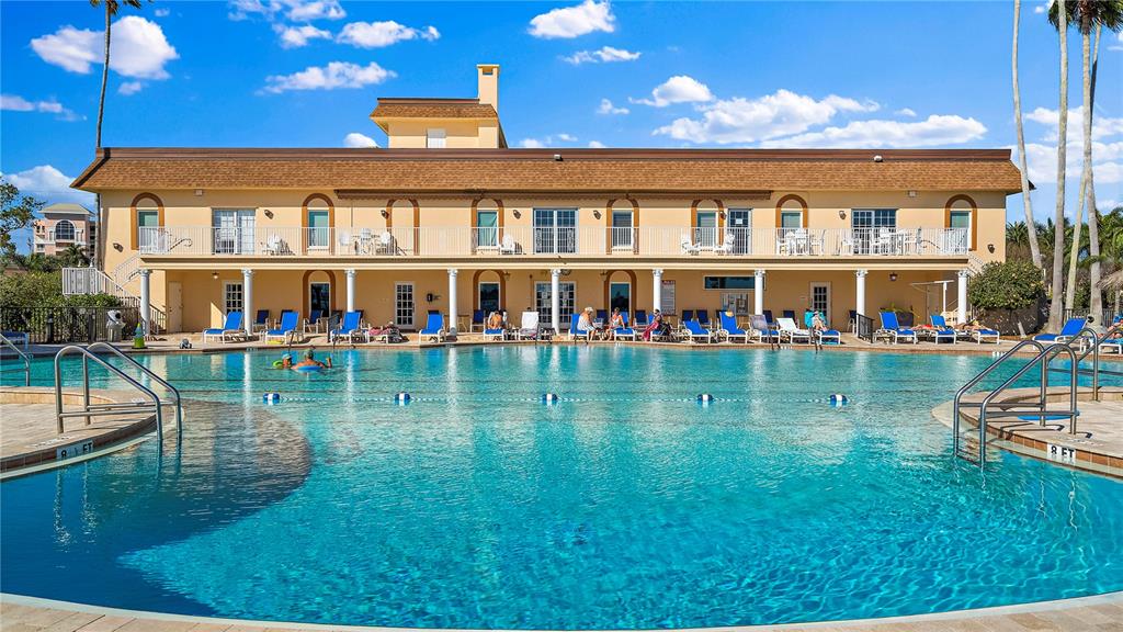 5220 BRITTANY DRIVE S Unit: 607