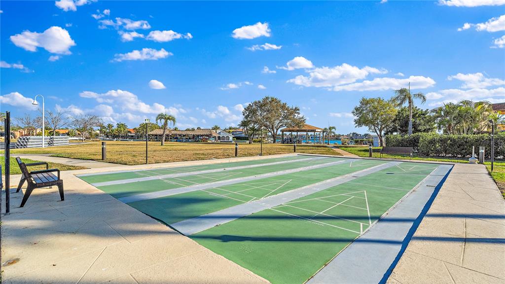 5220 BRITTANY DRIVE S Unit: 607