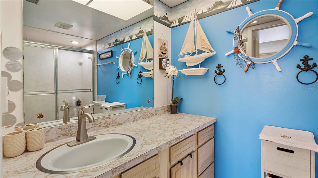 5220 BRITTANY DRIVE S Unit: 607