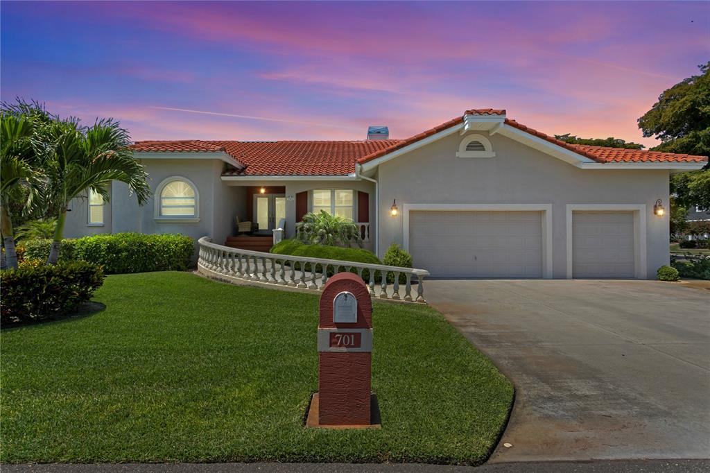 701 PINTA DRIVE