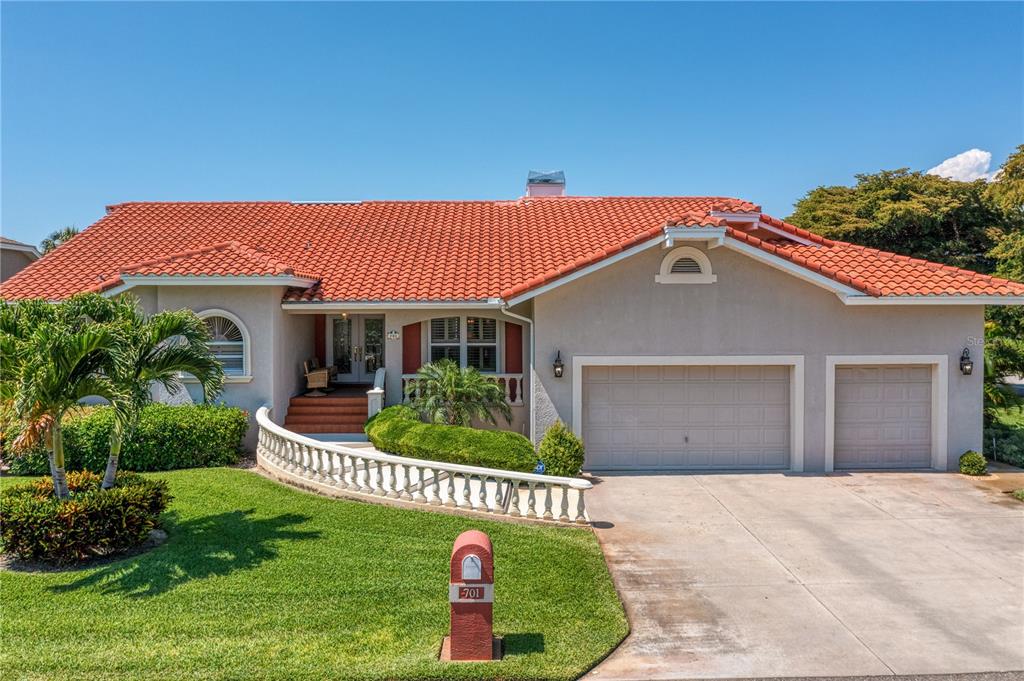 701 PINTA DRIVE