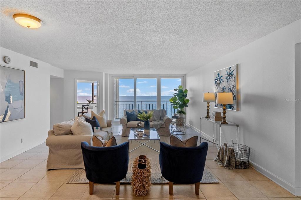 5700 ESCONDIDA BOULEVARD S Unit: 302