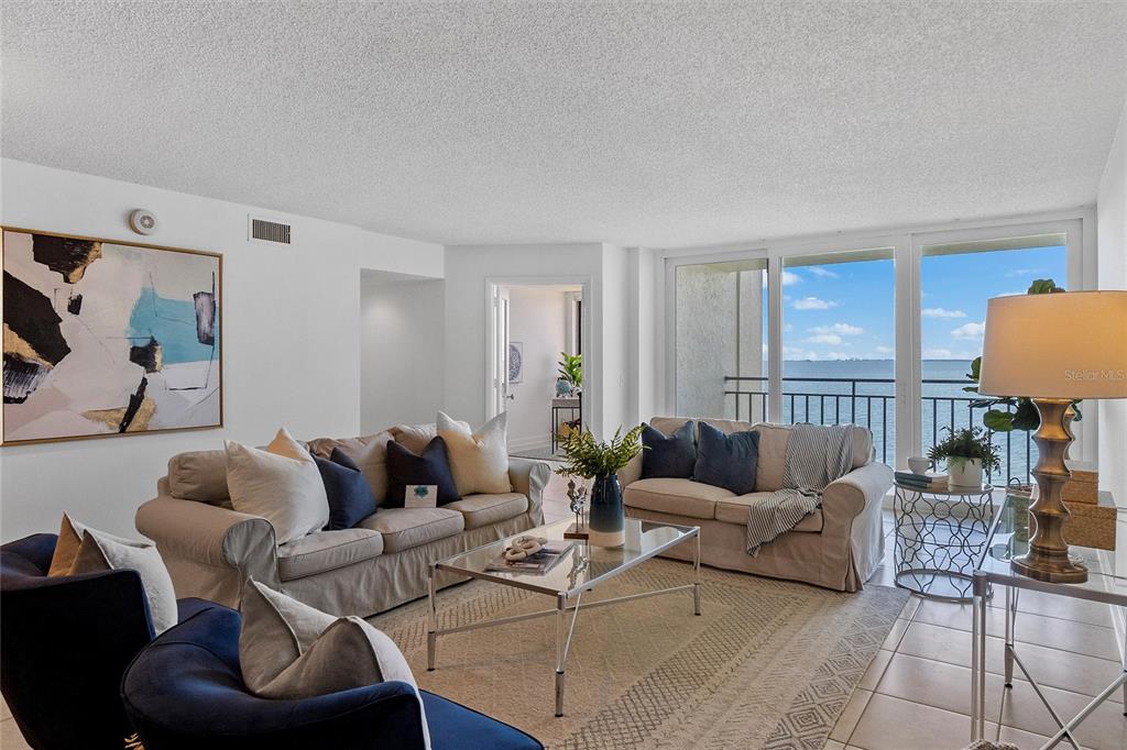 5700 ESCONDIDA BOULEVARD S Unit: 302