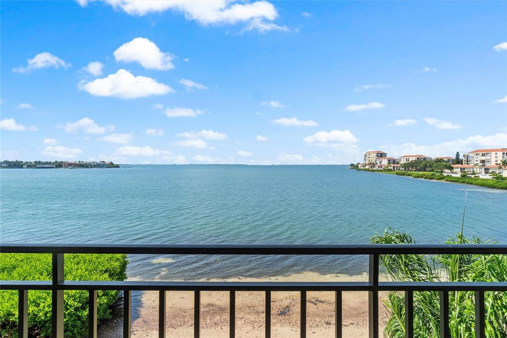 5700 ESCONDIDA BOULEVARD S Unit: 302