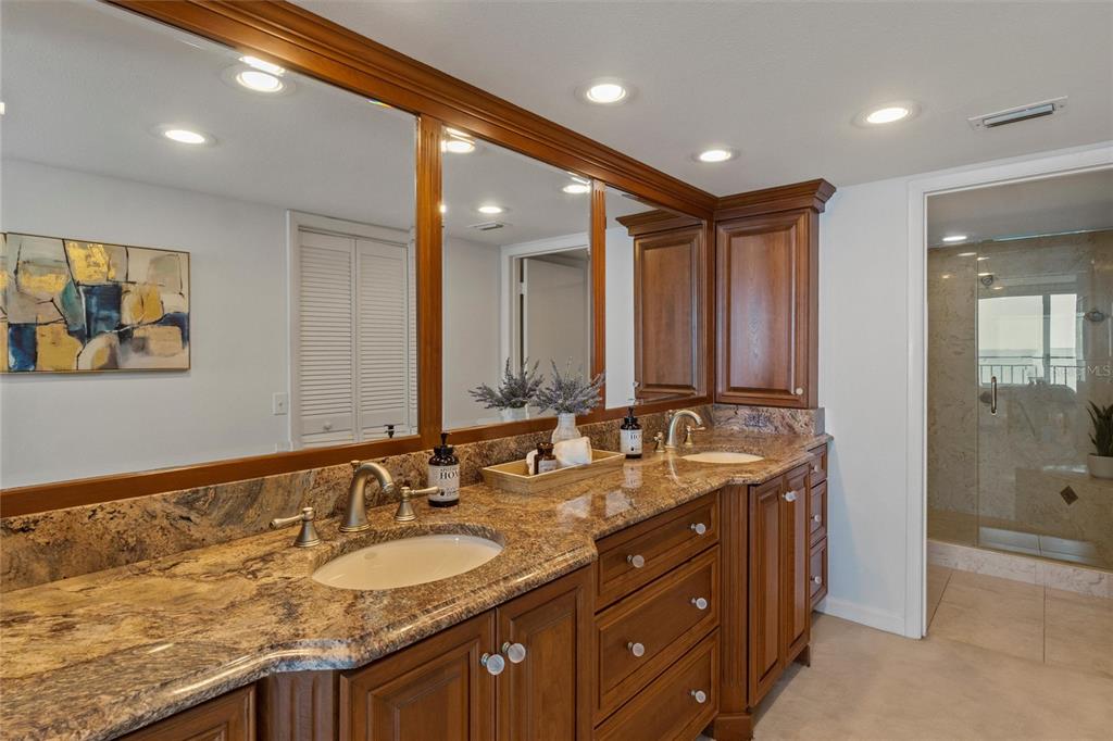 5700 ESCONDIDA BOULEVARD S Unit: 302
