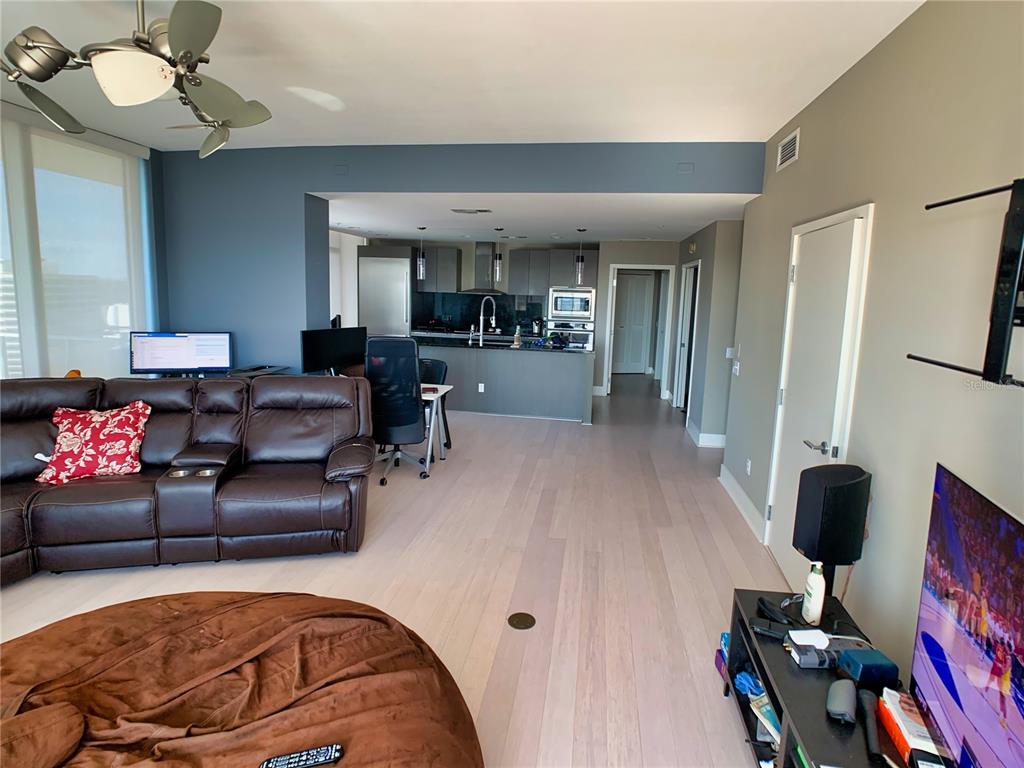 175 1ST STREET S Unit: 2403