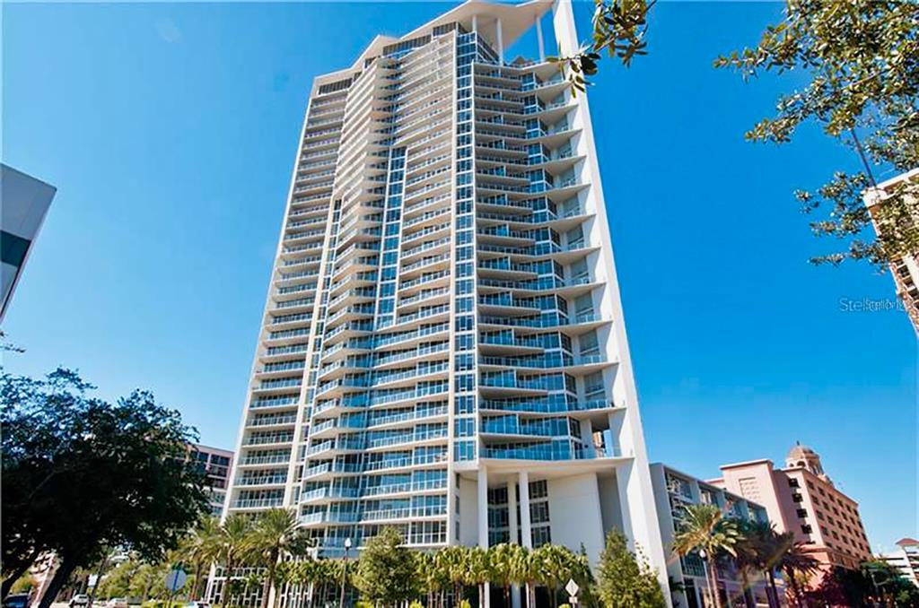 175 1ST STREET S Unit: 2403