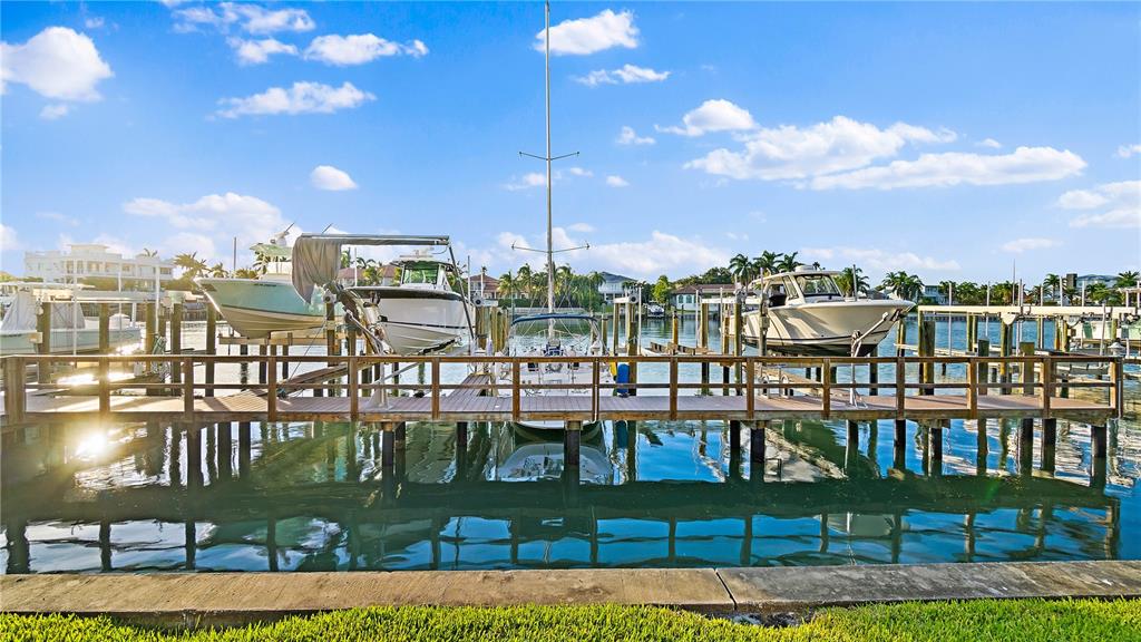 544 PINELLAS BAYWAY S Unit: F-11