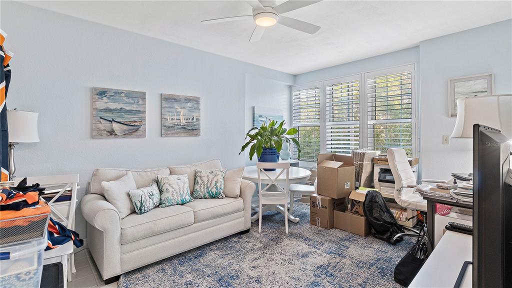 544 PINELLAS BAYWAY S Unit: F-11