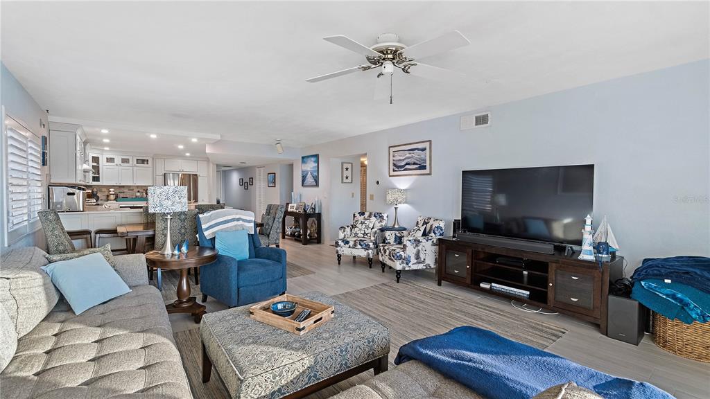 544 PINELLAS BAYWAY S Unit: F-11