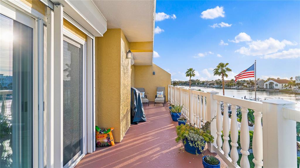 544 PINELLAS BAYWAY S Unit: F-11