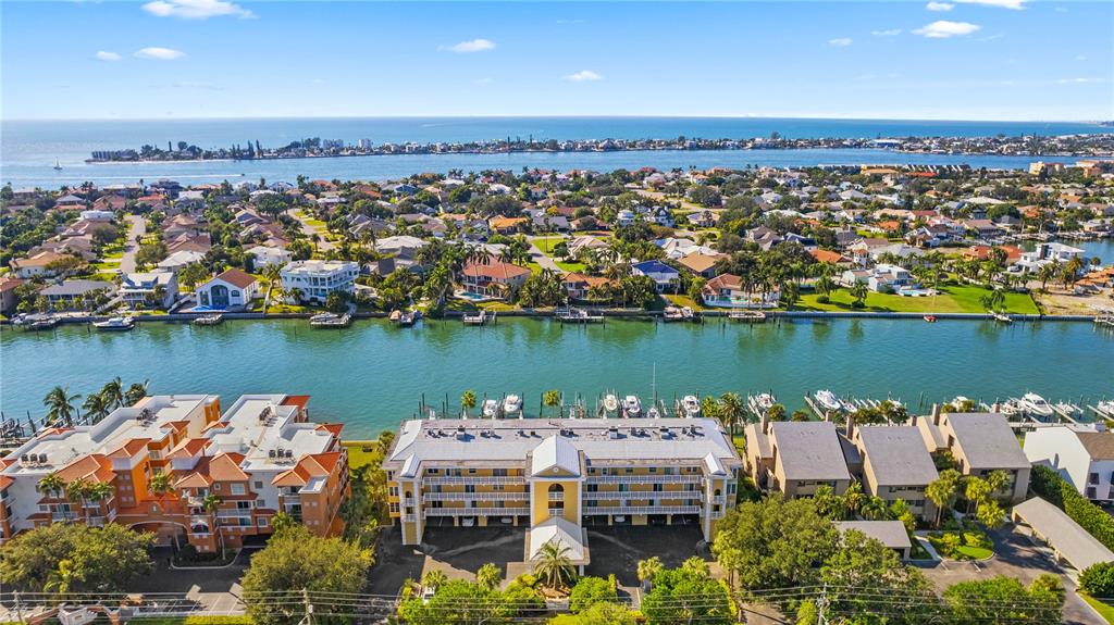 544 PINELLAS BAYWAY S Unit: F-11