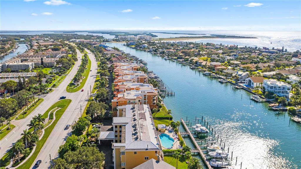 544 PINELLAS BAYWAY S Unit: F-11