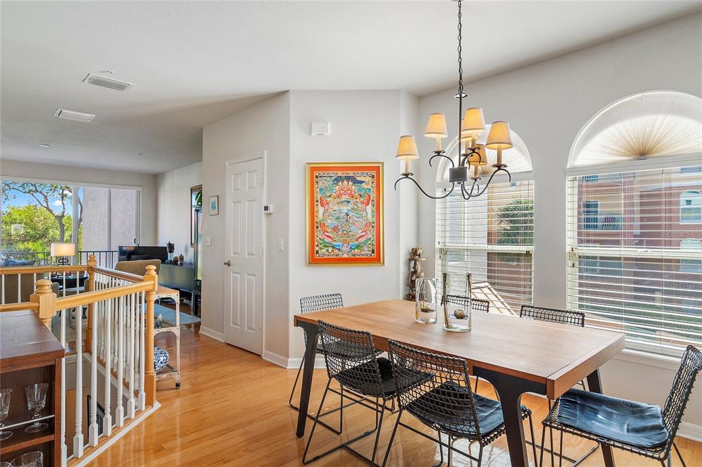 1583 PINELLAS BAYWAY S