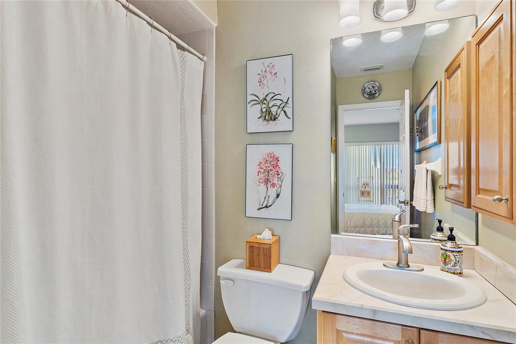 1583 PINELLAS BAYWAY S