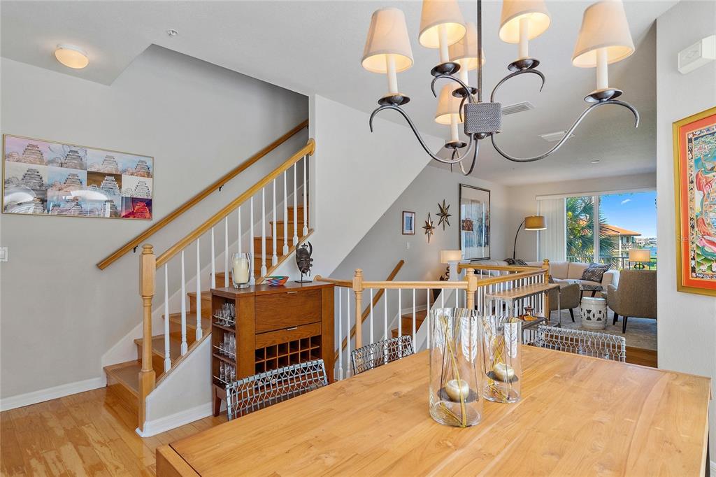 1583 PINELLAS BAYWAY S