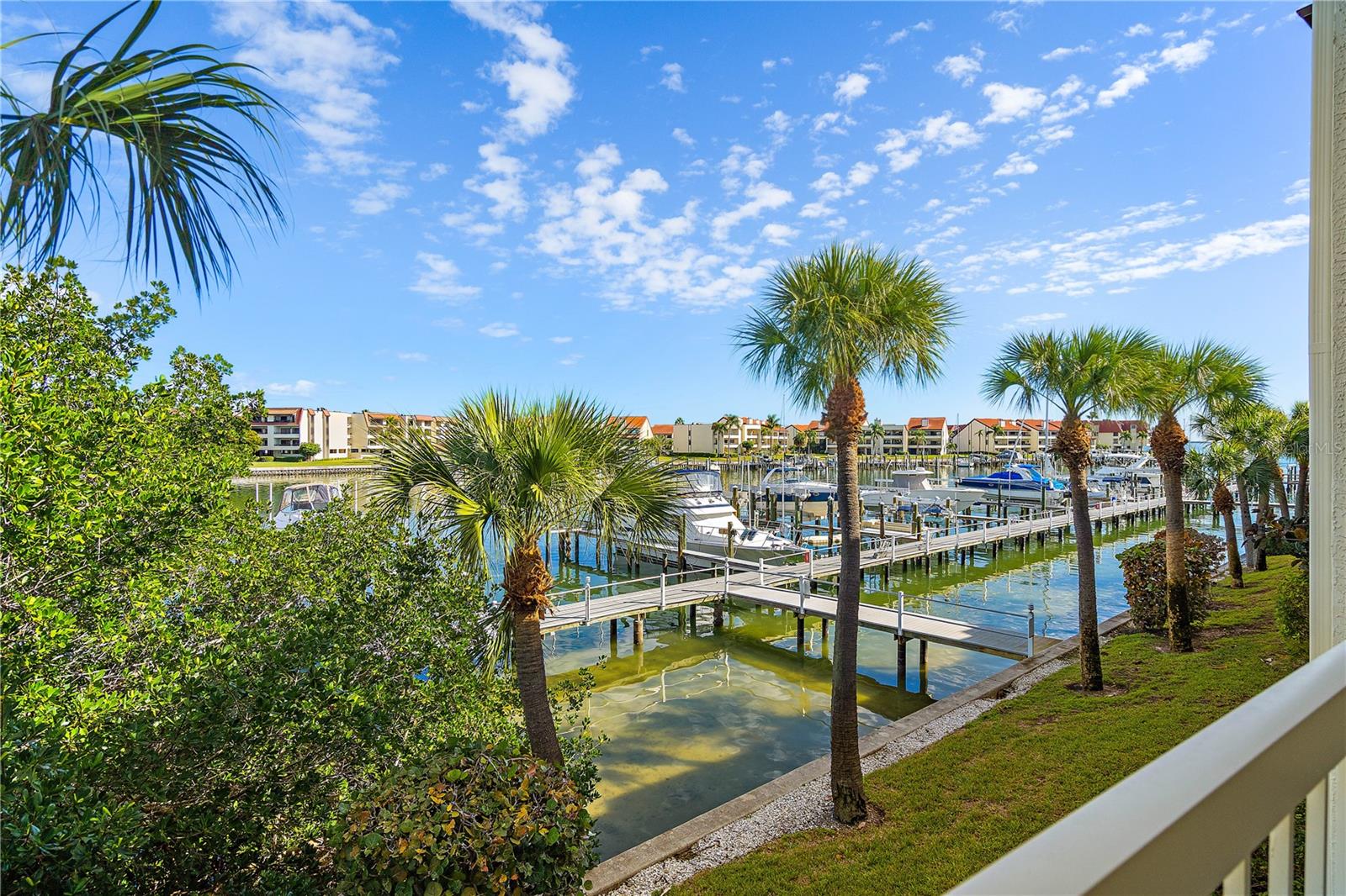 105 YACHT CLUB LANE
