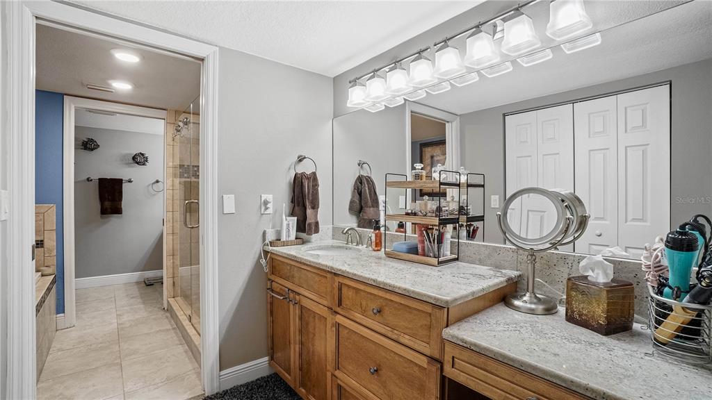 544 PINELLAS BAYWAY S Unit: TH14