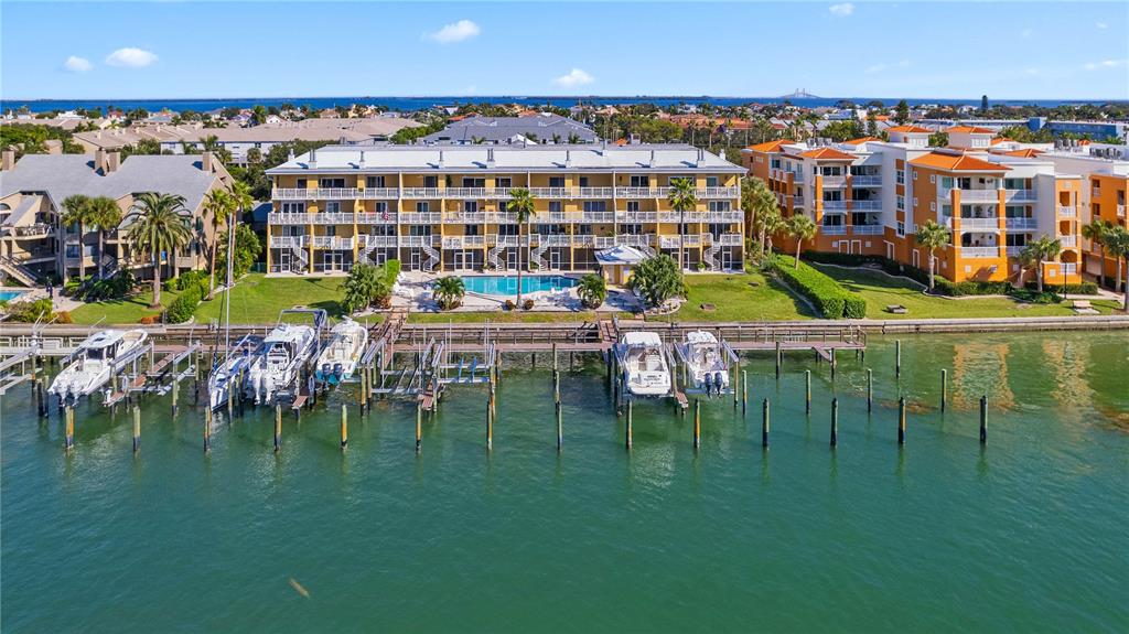 544 PINELLAS BAYWAY S Unit: TH14