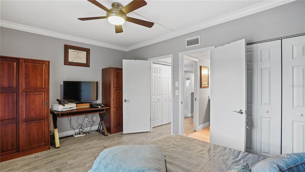 544 PINELLAS BAYWAY S Unit: TH14
