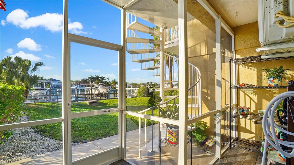 544 PINELLAS BAYWAY S Unit: TH14