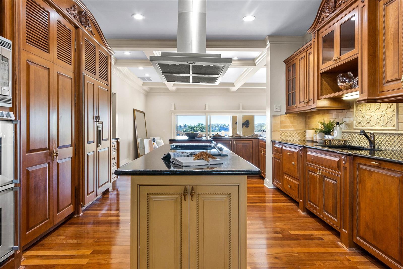 544 PINELLAS BAYWAY S Unit: 4