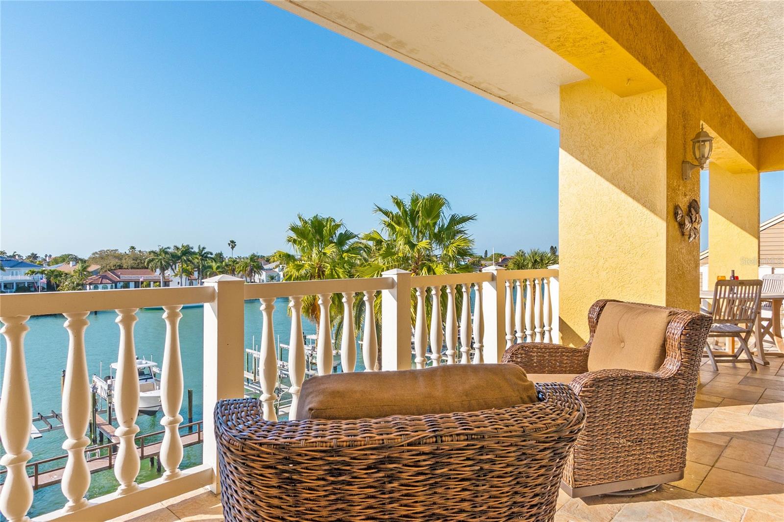 544 PINELLAS BAYWAY S Unit: 4