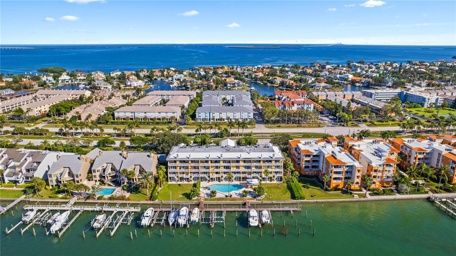 544 PINELLAS BAYWAY S Unit: 4