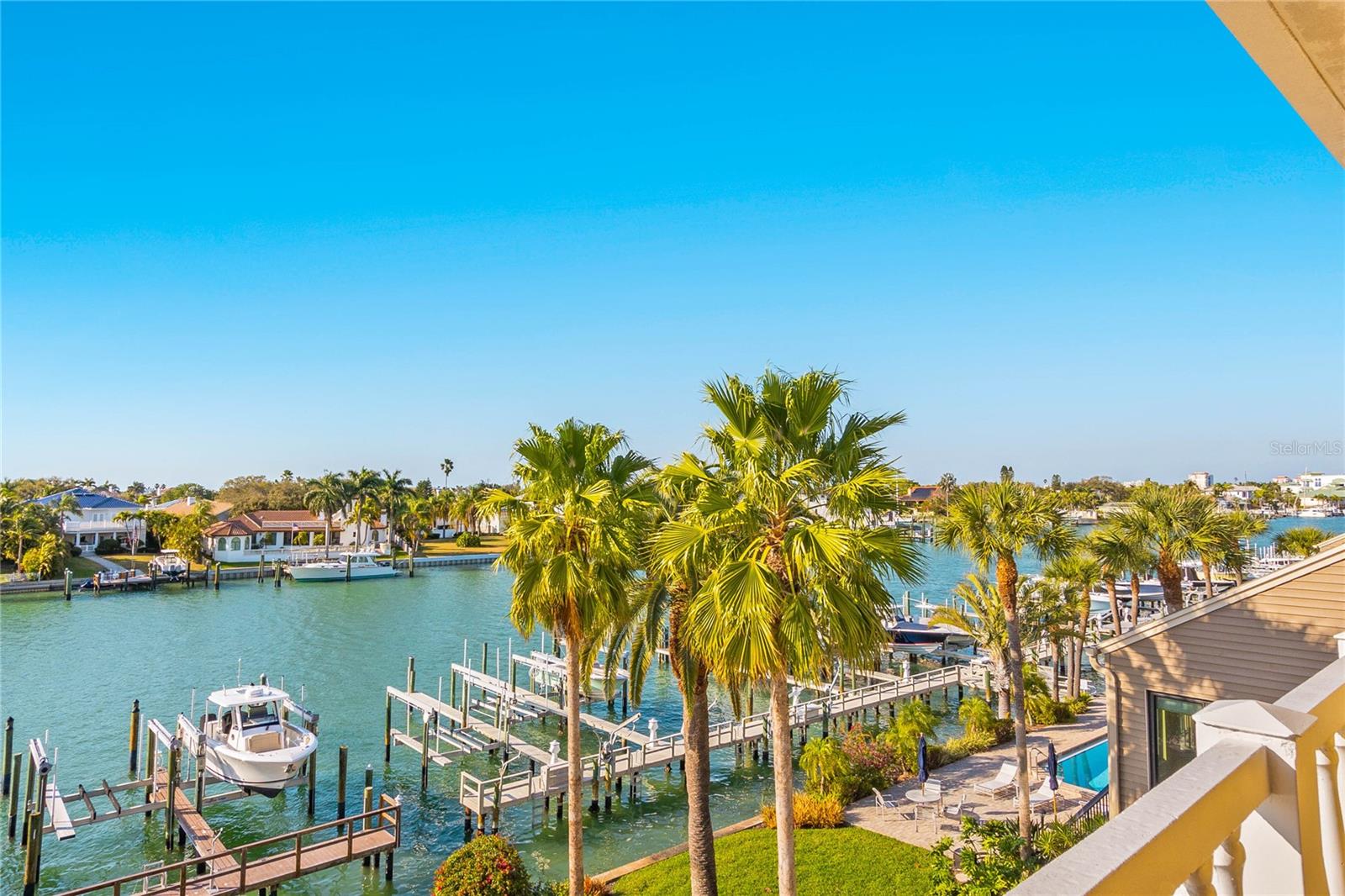 544 PINELLAS BAYWAY S Unit: 4