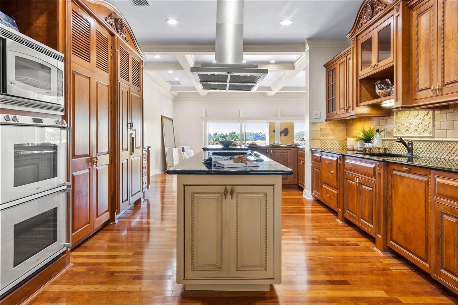 544 PINELLAS BAYWAY S Unit: 4
