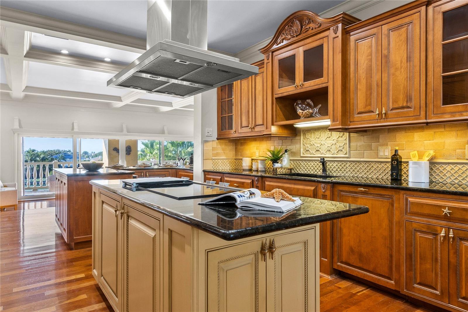 544 PINELLAS BAYWAY S Unit: 4