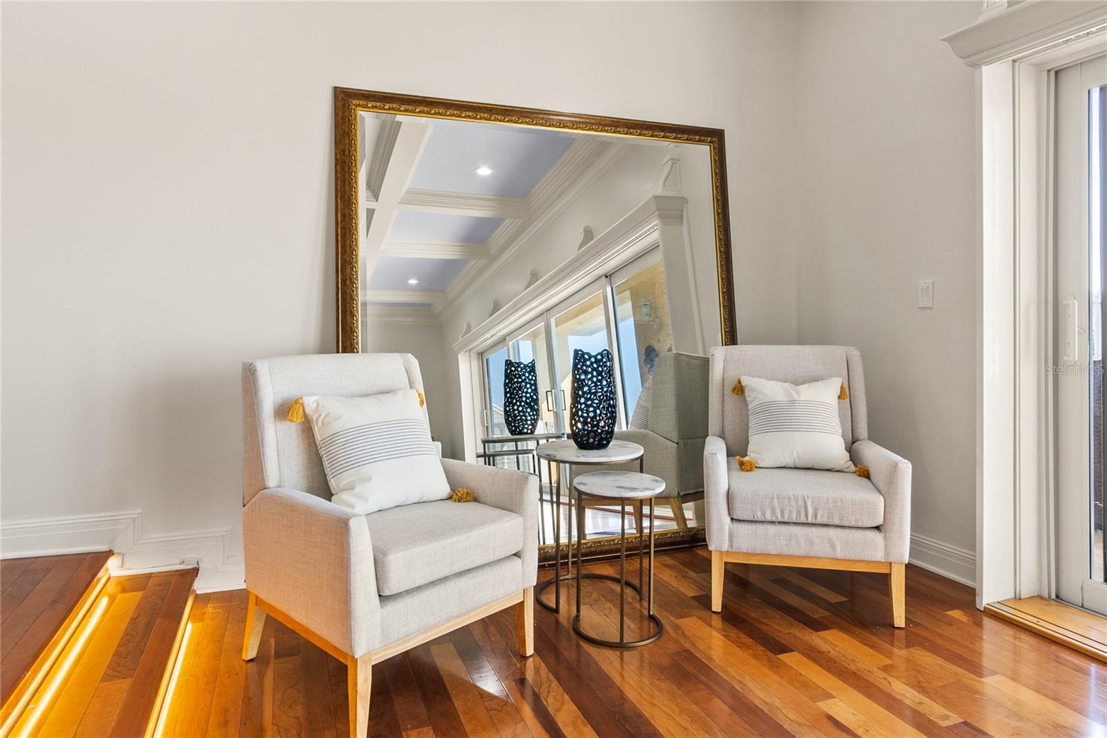 544 PINELLAS BAYWAY S Unit: 4