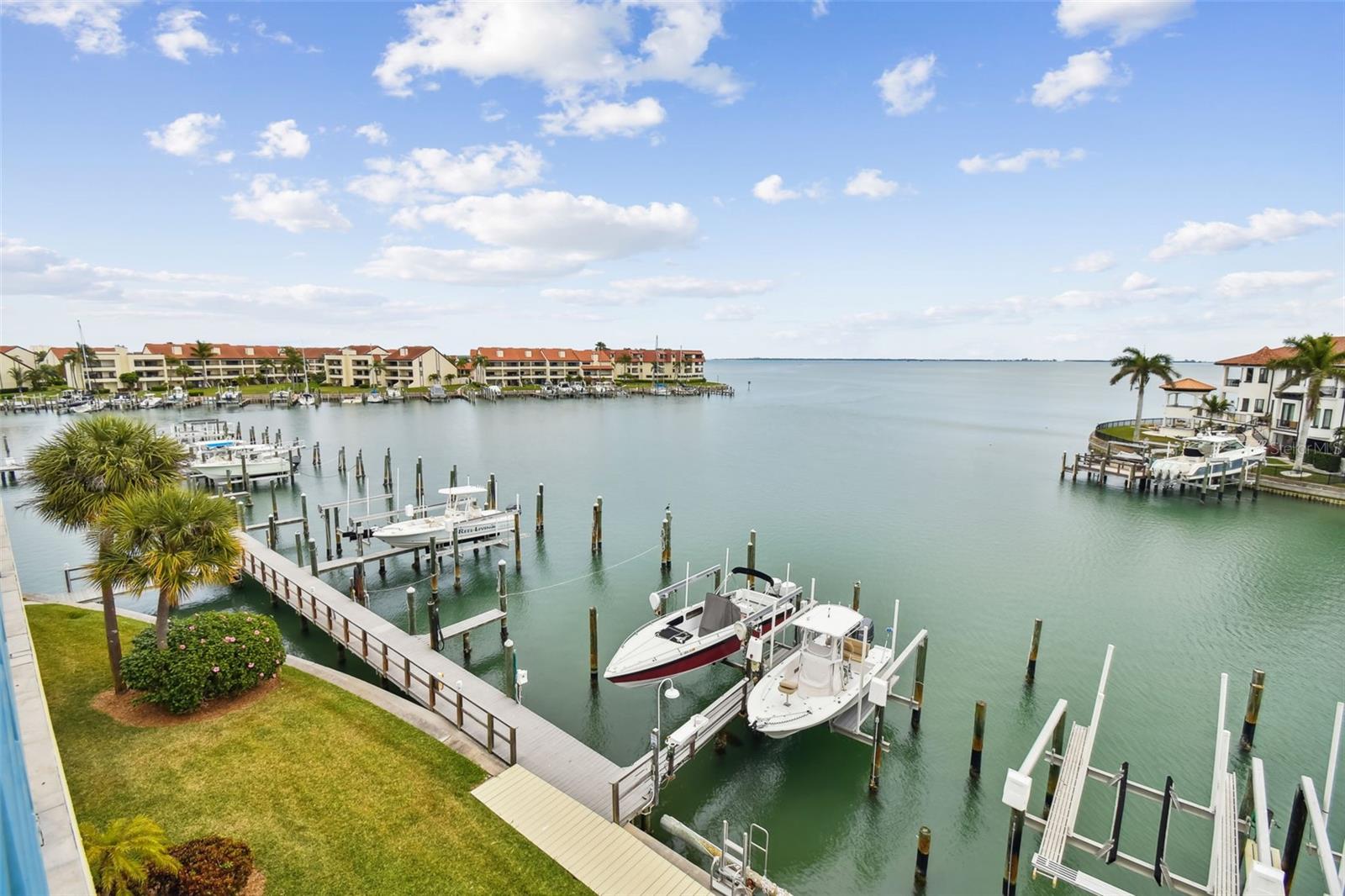 363 PINELLAS BAYWAY S Unit: 48
