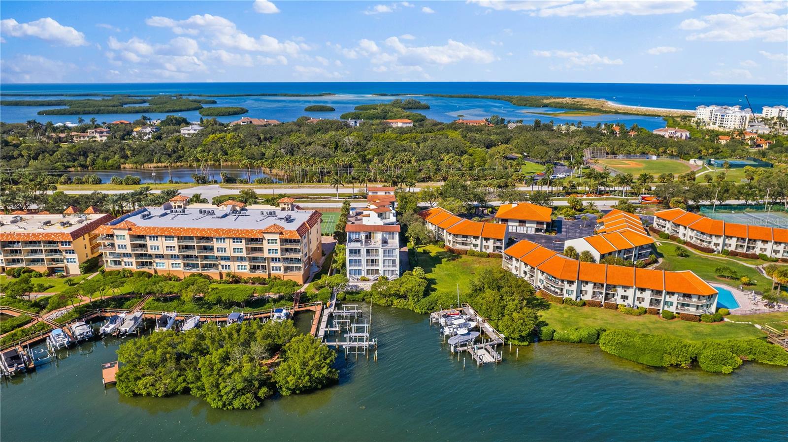 1581 PINELLAS BAYWAY S