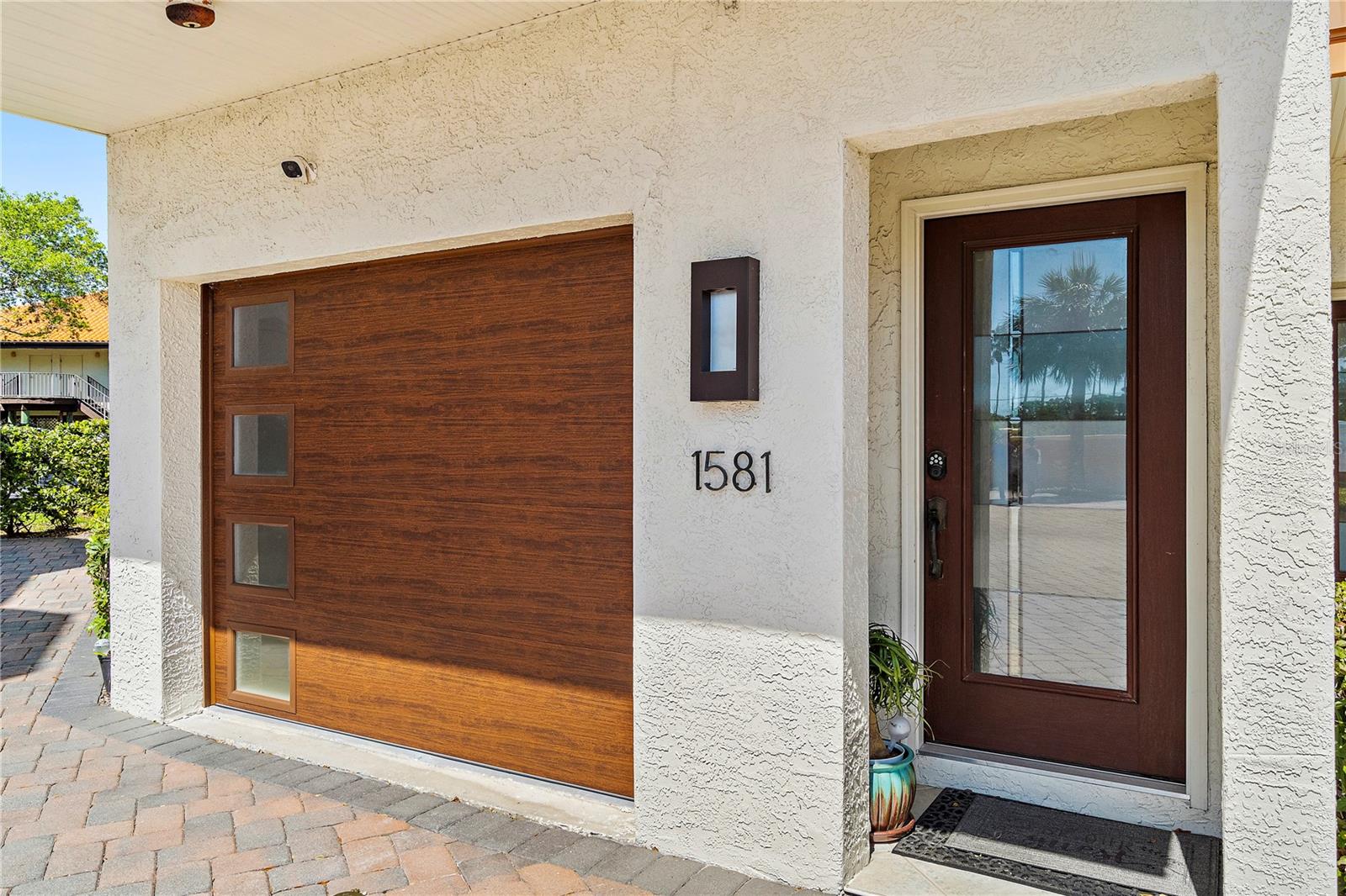1581 PINELLAS BAYWAY S