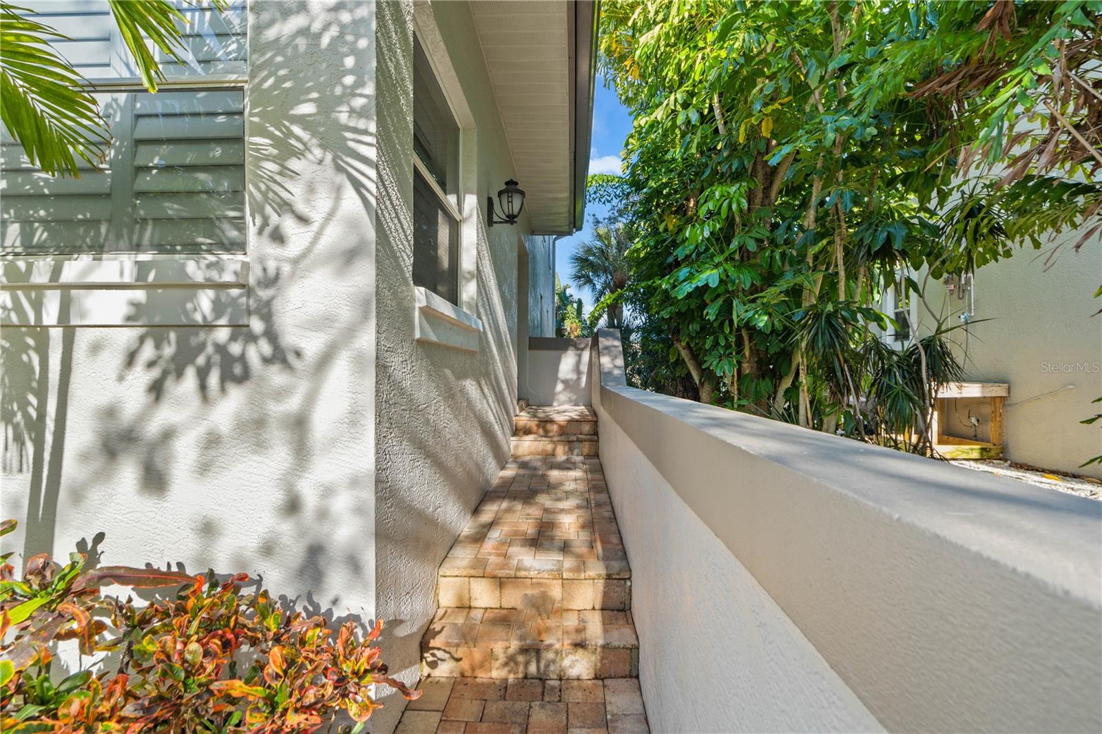 903 PINELLAS BAYWAY S Unit: 108