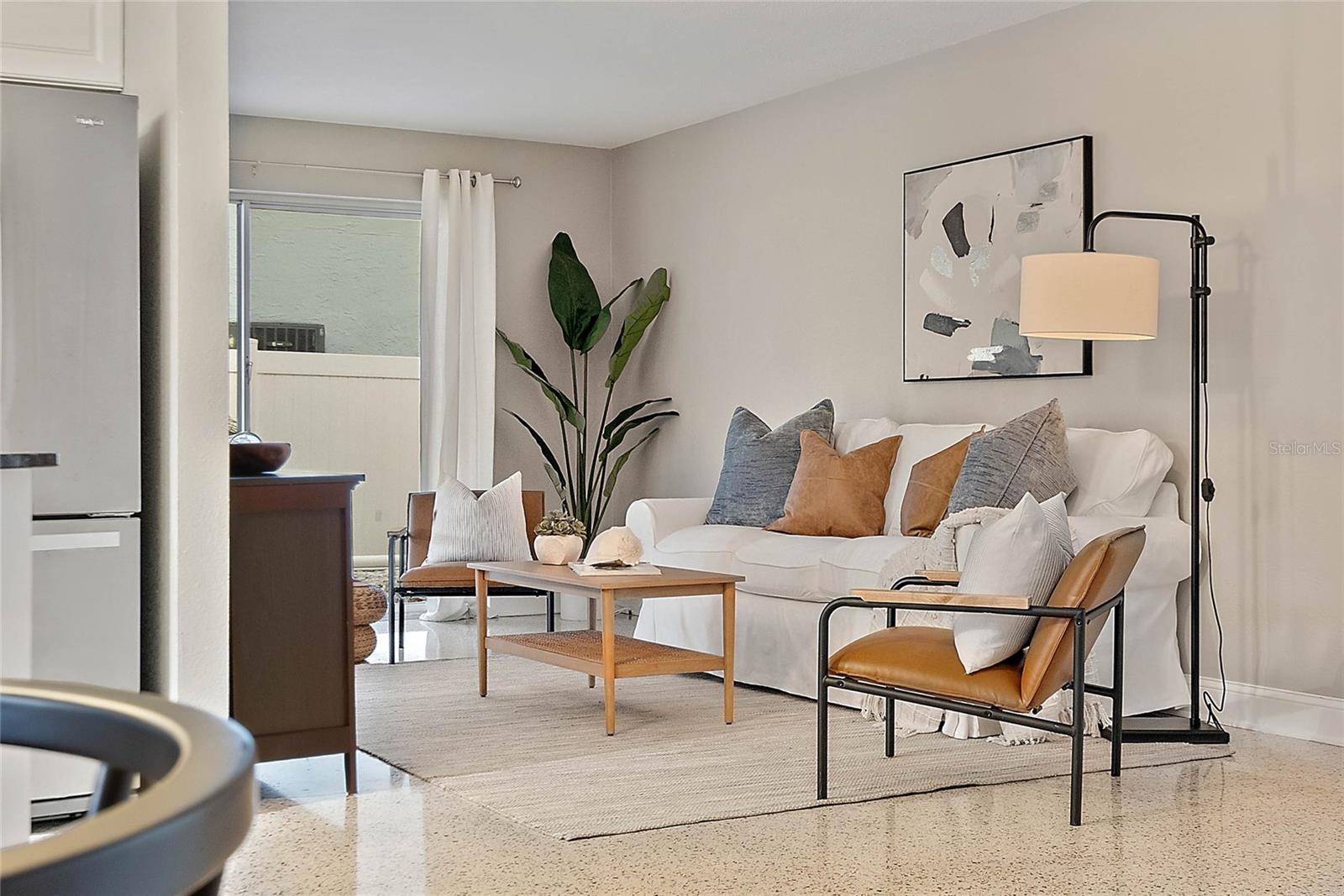 124 1ST STREET W