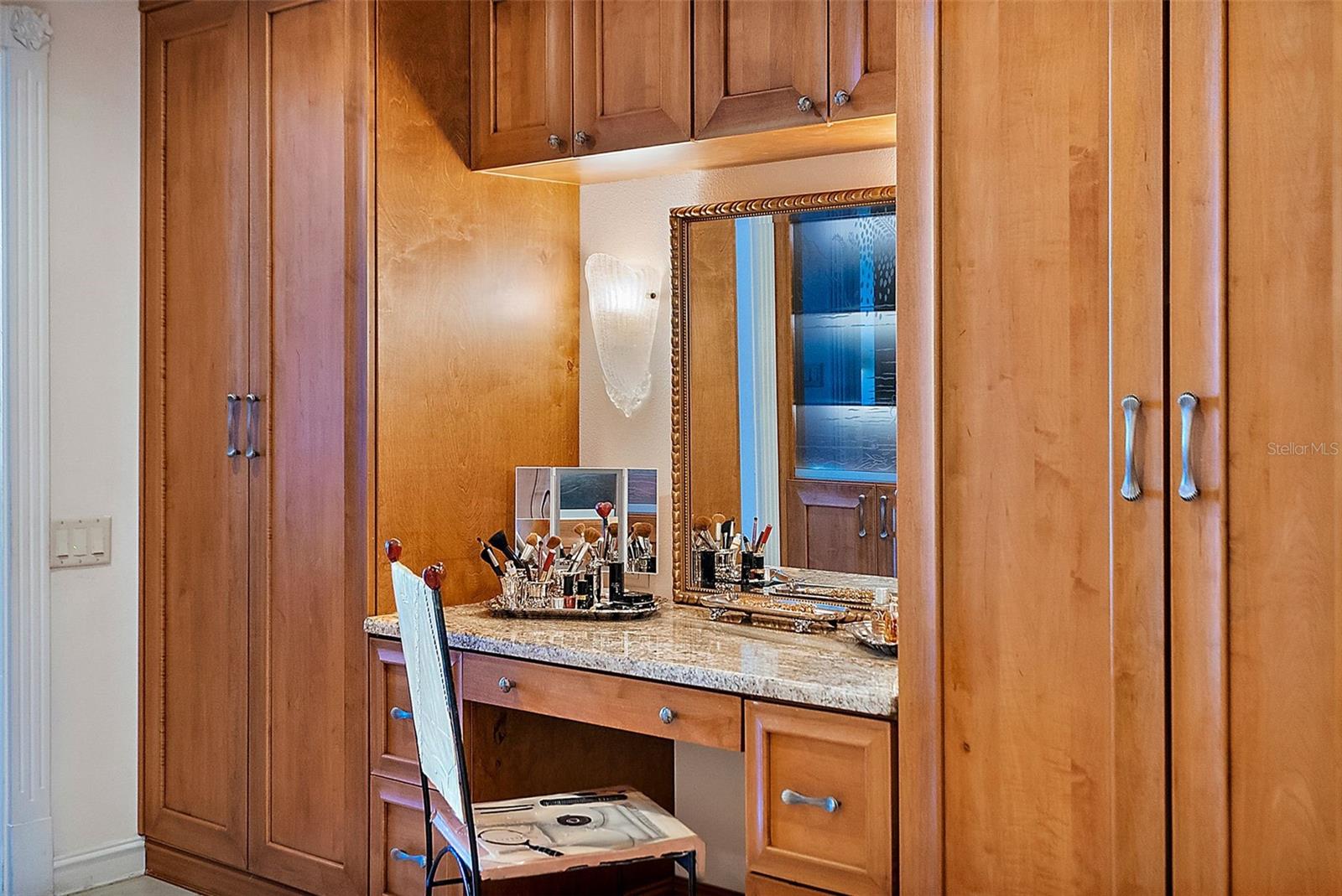 1 BEACH DRIVE SE Unit: 1904